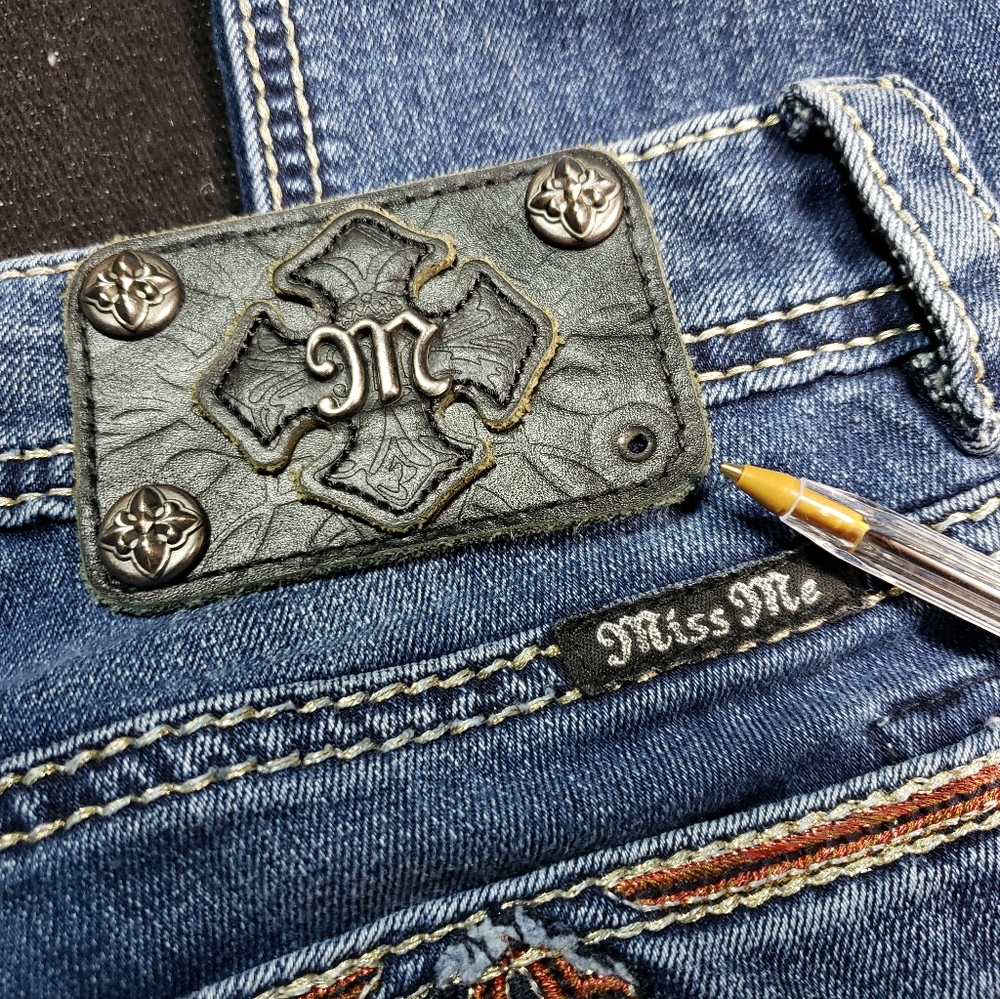Jeans - Picture 5 of 6